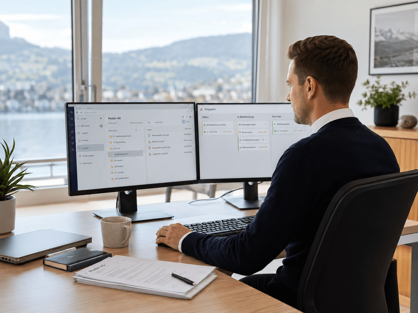 Digitale Mandantenübersicht in einem modernen Schweizer Treuhandbüro